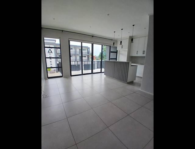 3 BEDROOM APARTMENT FOR SALE IN HOUGHTON